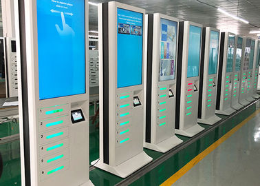 Estação de carregamento do quiosque do telefone alugado do LCD da propaganda com sistema de leitor de cartão do crédito e de software do APP